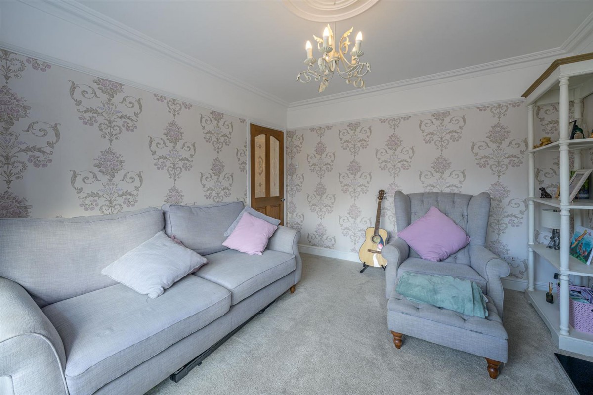 Cot Lane, Kingswinford, DY6 9TY