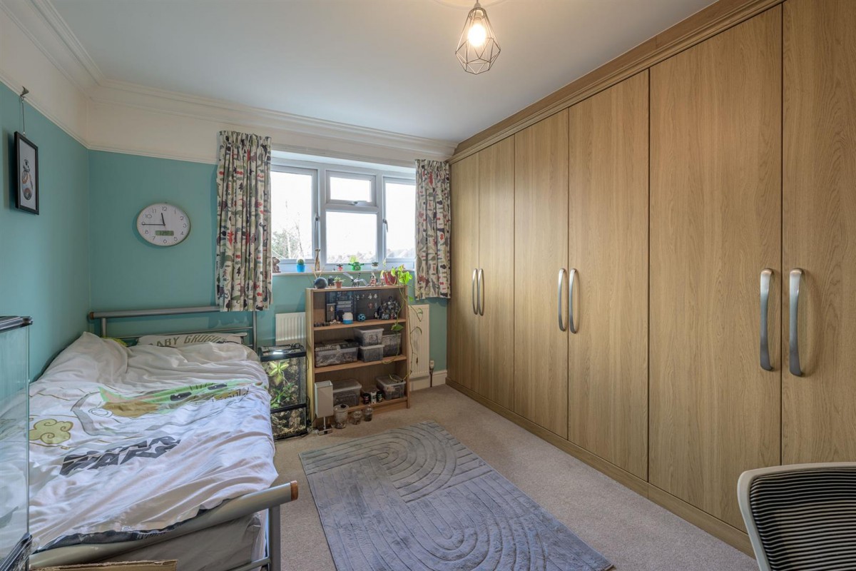 Cot Lane, Kingswinford, DY6 9TY