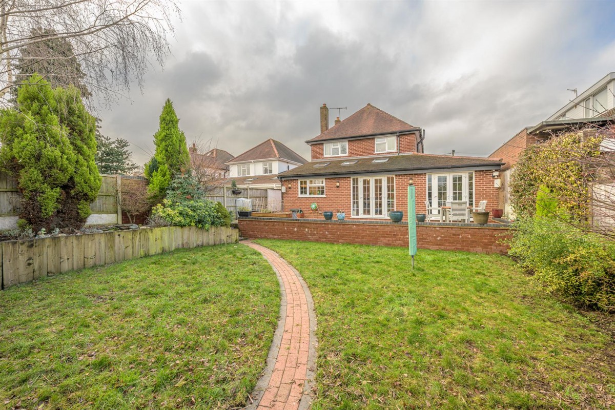 Cot Lane, Kingswinford, DY6 9TY