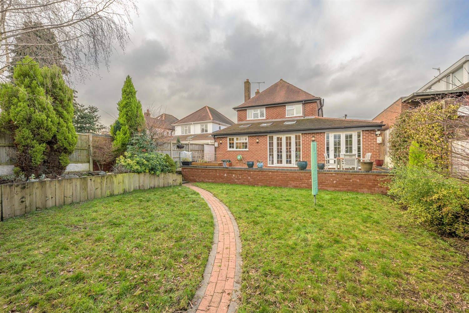 Cot Lane, Kingswinford, DY6 9TY