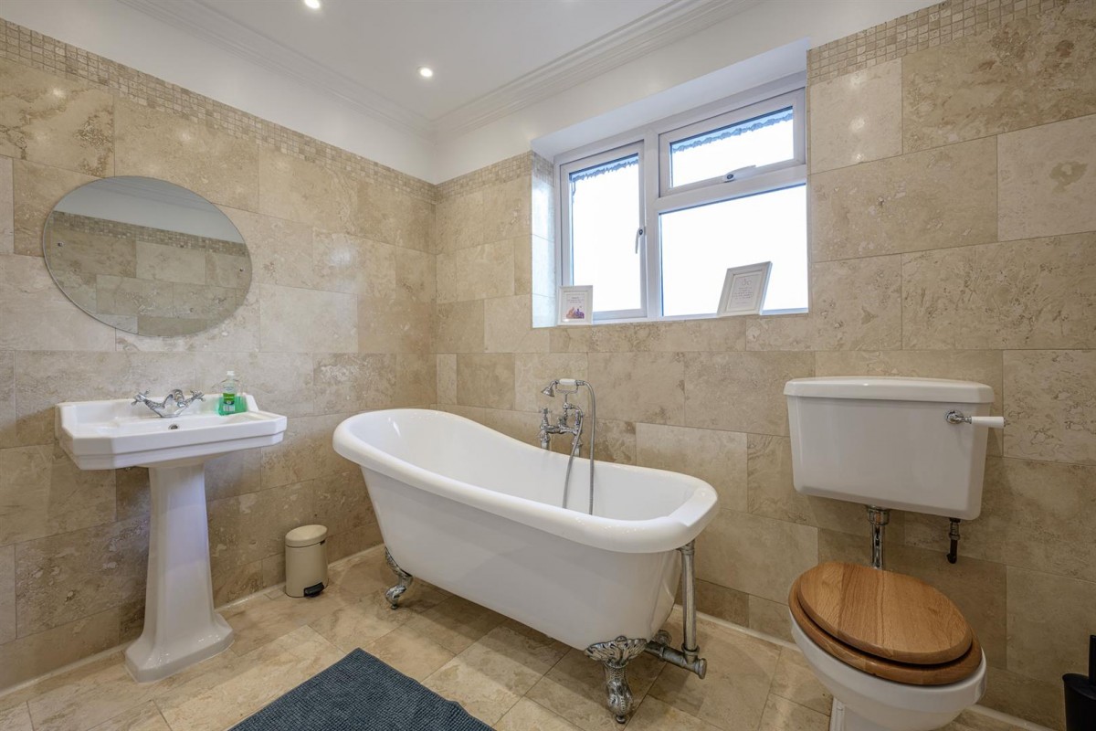 Cot Lane, Kingswinford, DY6 9TY