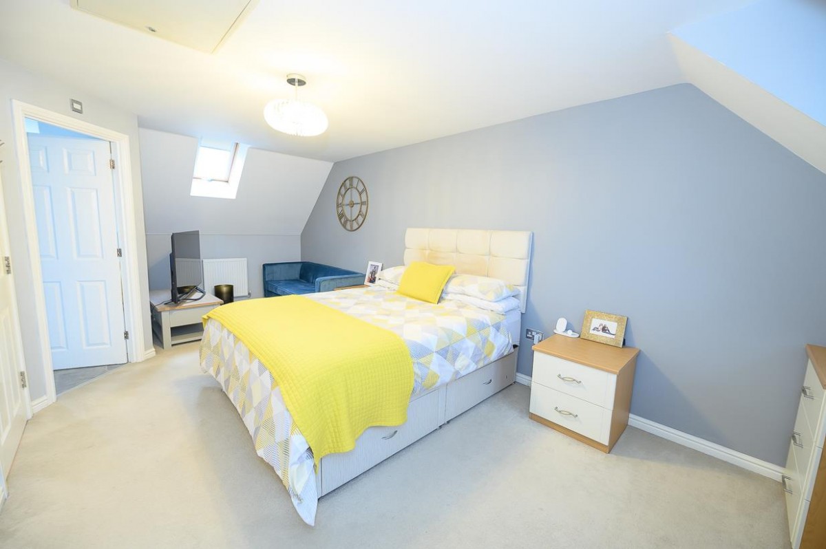 Cowslip Crescent, Lyde Green, Bristol, BS16 7GL