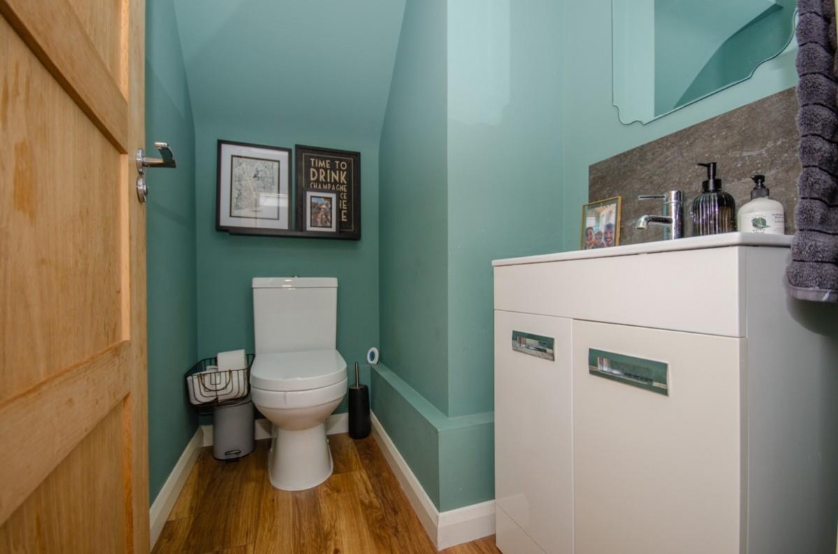 Long Close, Downend, BS16 2UF