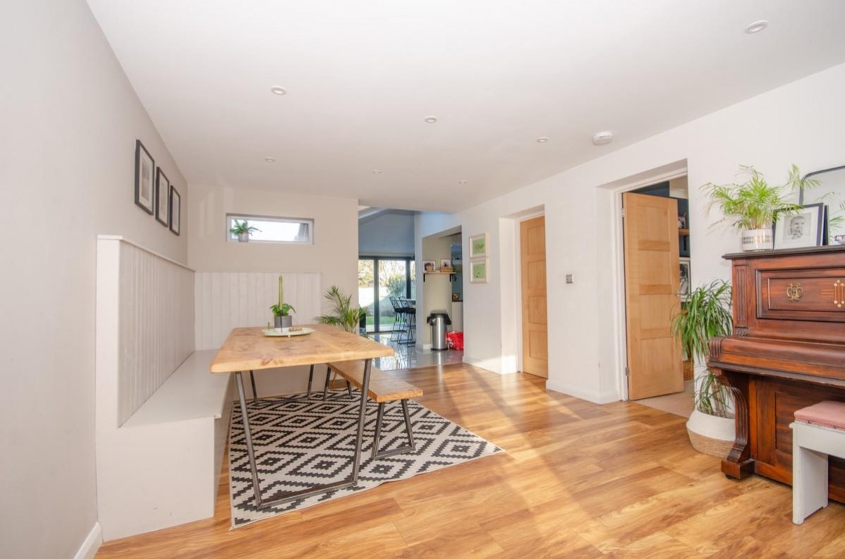 Long Close, Downend, BS16 2UF