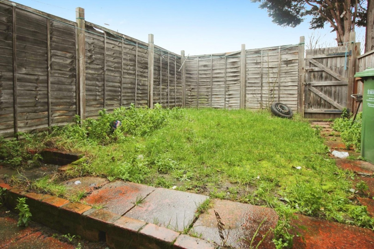 Surlingham Close, London