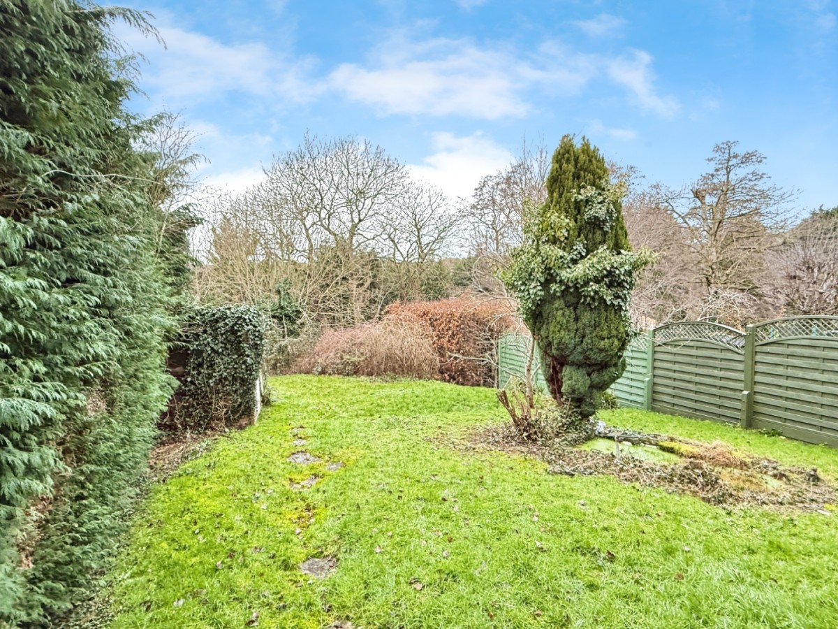 Mill Farm Drive, Stroud