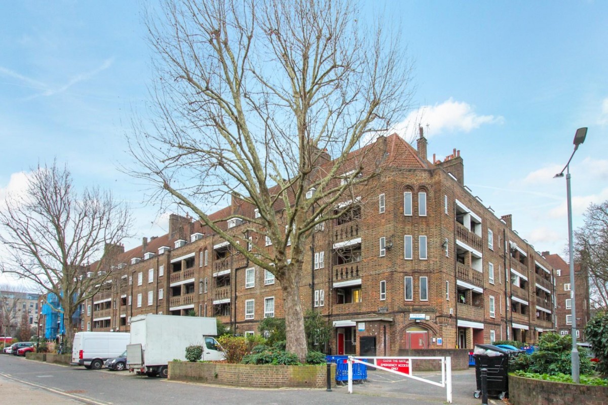 Peckham Road, London, SE5