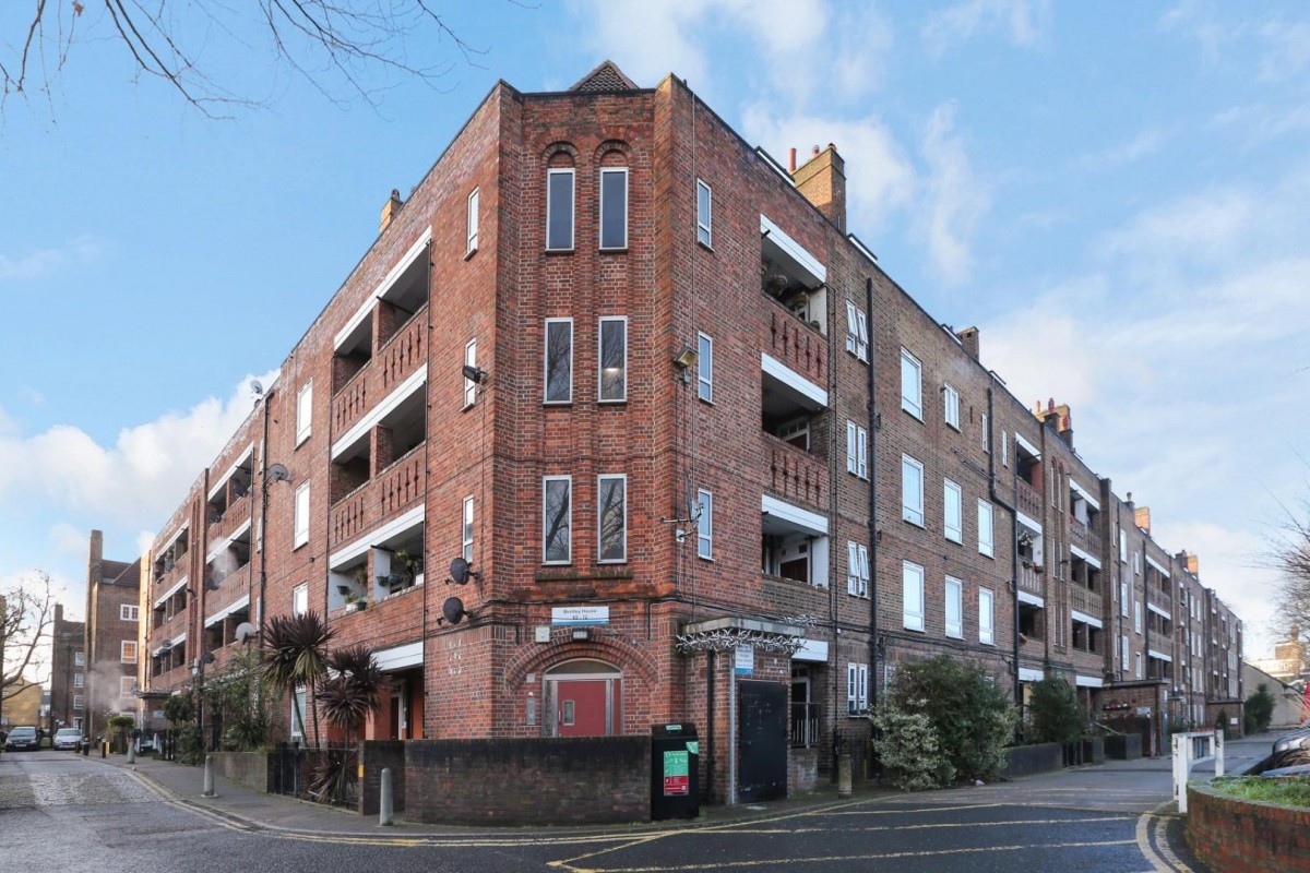 Peckham Road, London, SE5