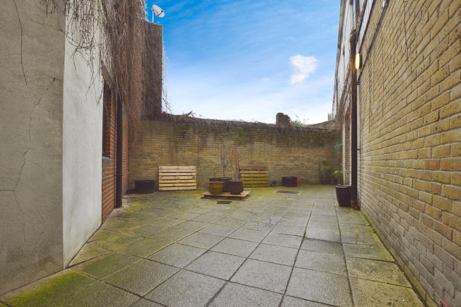 Spectacle Works, Jedburgh Road, London E13 9LX