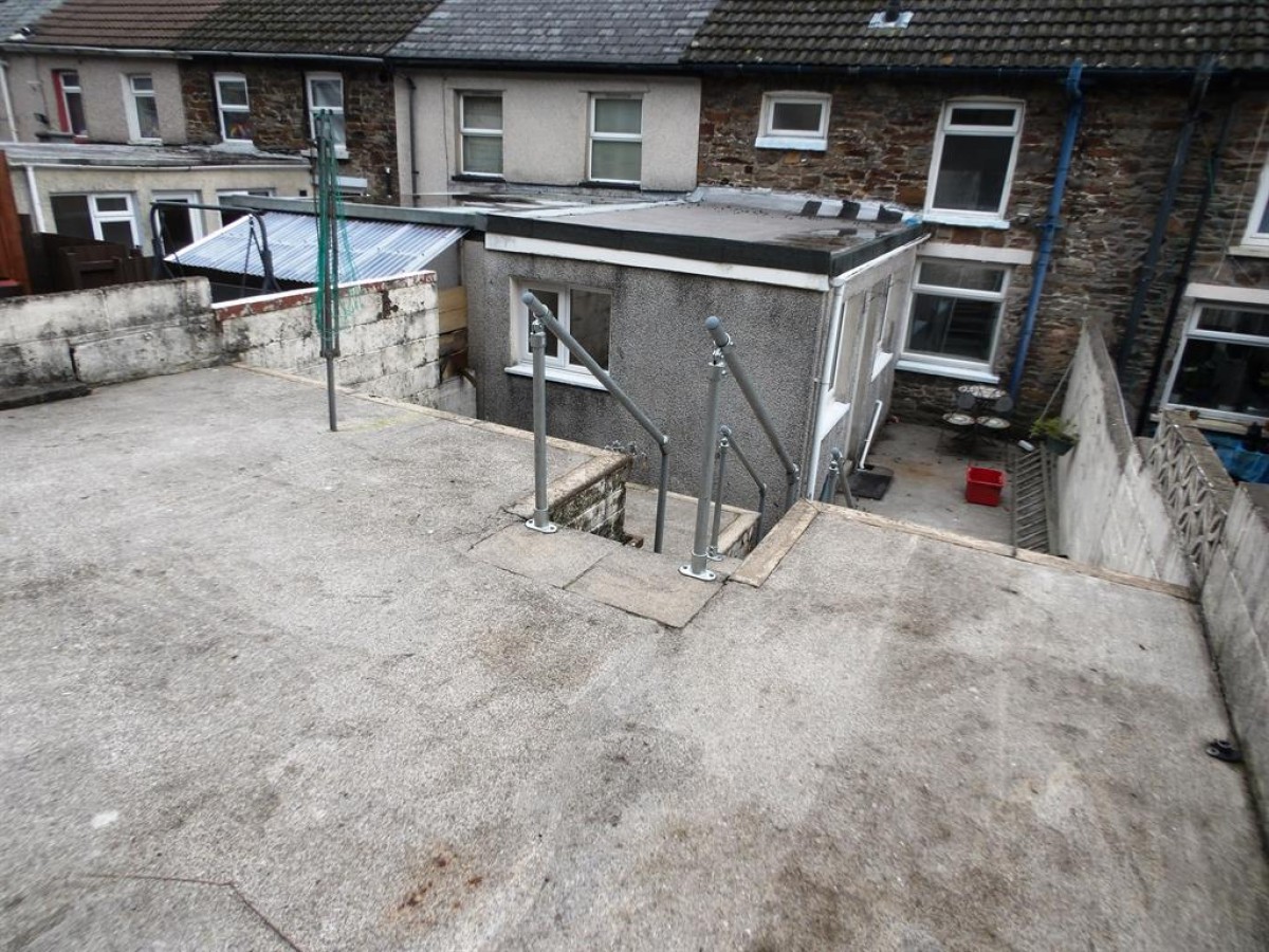 Fronwen Terrace, Ogmore Vale, Bridgend, CF32 7ES