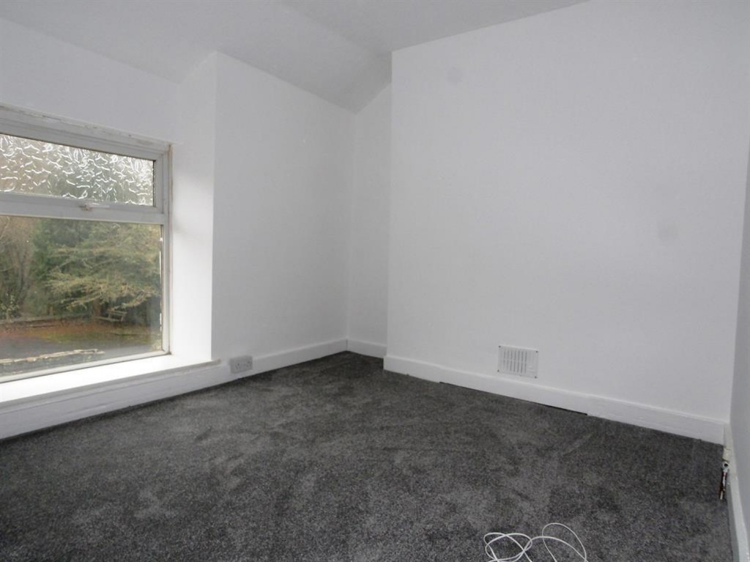 Fronwen Terrace, Ogmore Vale, Bridgend, CF32 7ES