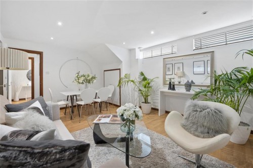 Boleyn Road, London, N16