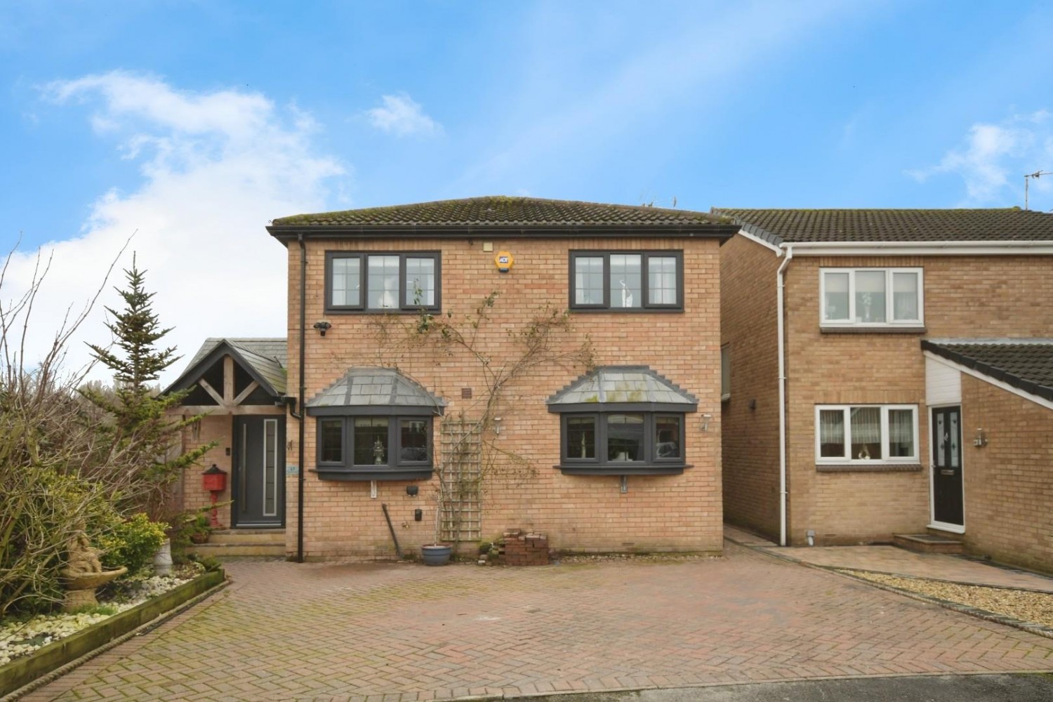 Marshfield Grove, Staveley, Chesterfield, S43 3QD