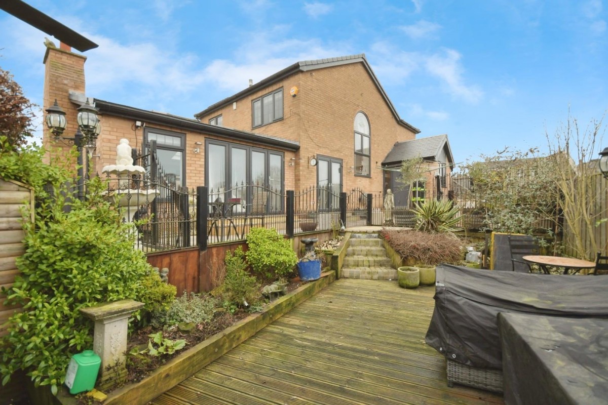 Marshfield Grove, Staveley, Chesterfield, S43 3QD