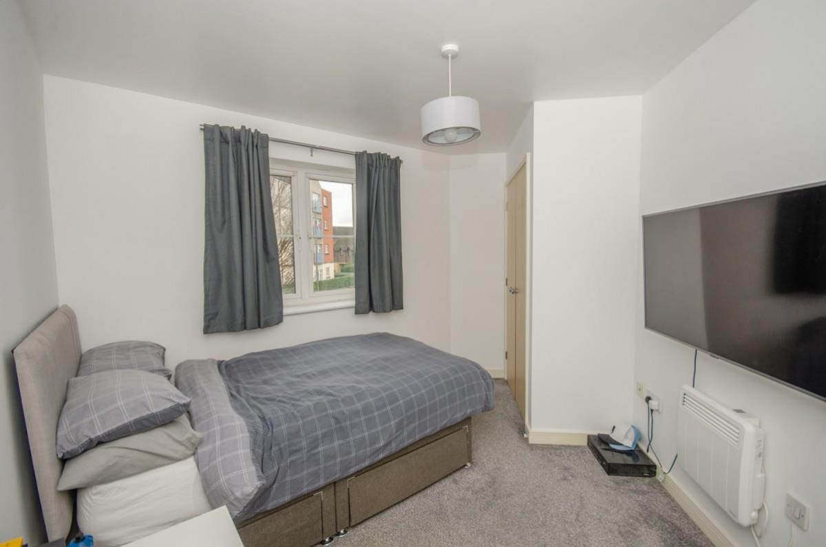 Arnold Road, Mangotsfield, Bristol, BS16 9LB