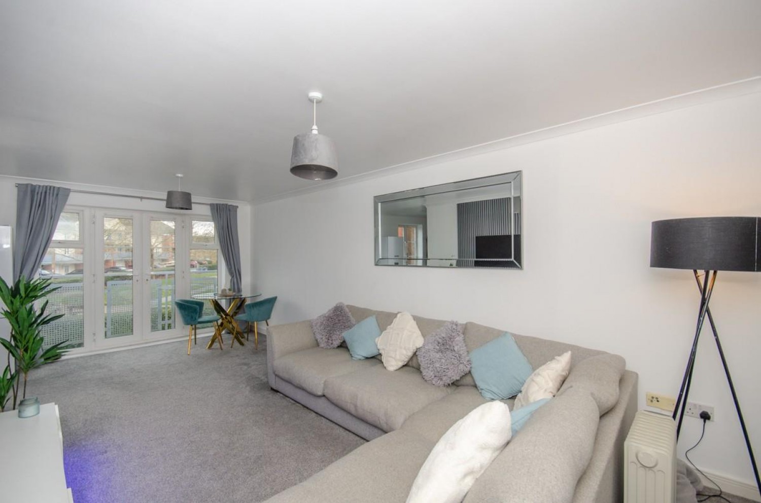 Arnold Road, Mangotsfield, Bristol, BS16 9LB