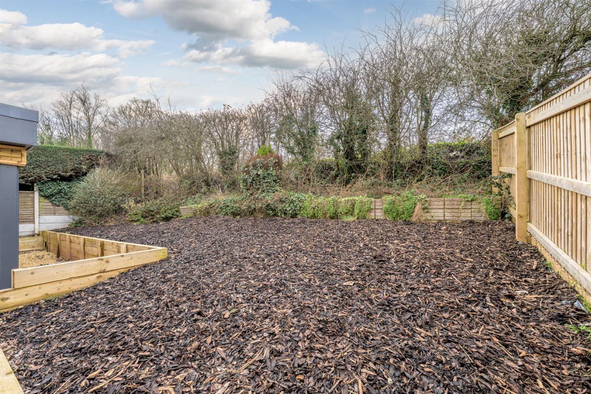 Elmwood Road, Stourbridge, DY8 5JL