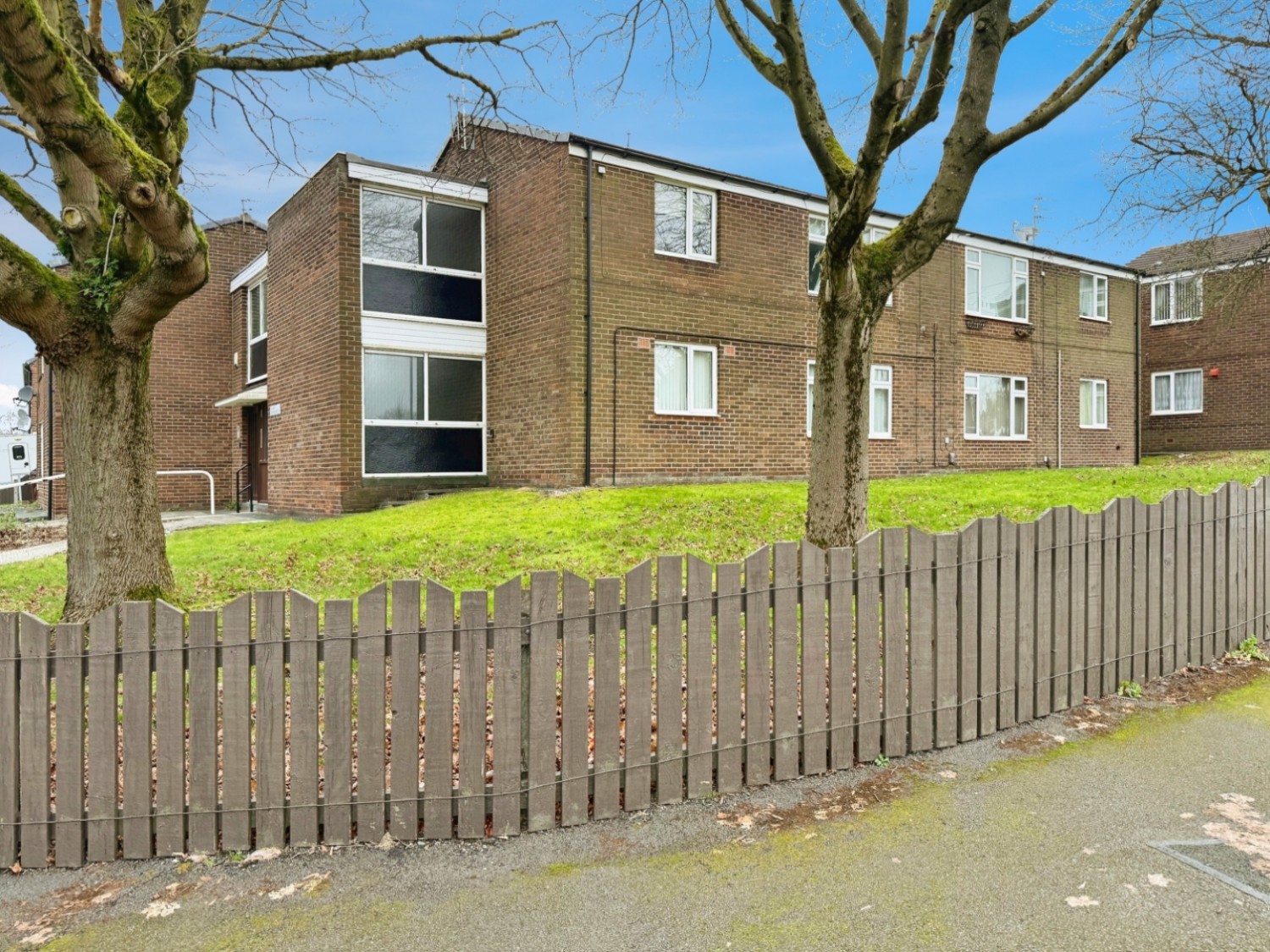 Carisbrooke Road, Leigh