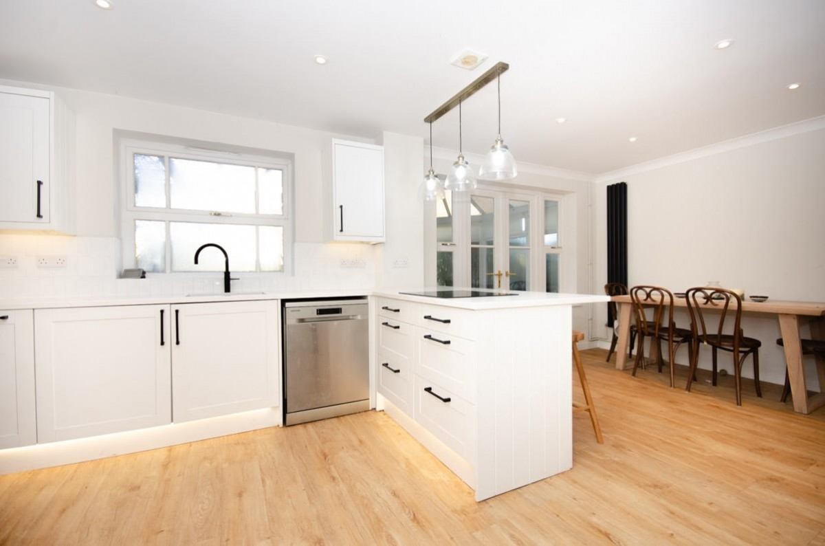 Wadham Grove, Emersons Green, Bristool, BS16 7DX