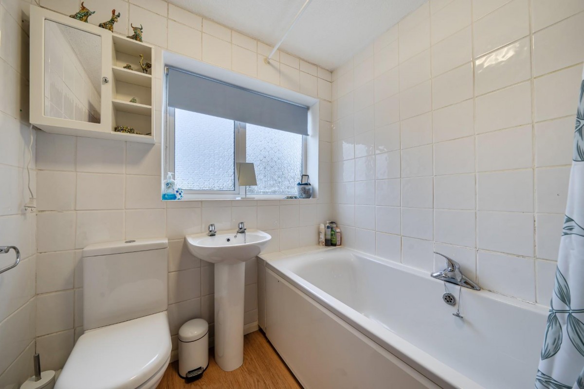 Orchard Leaze, Dursley