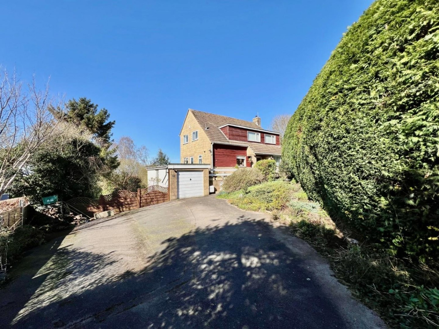 Orchard Leaze, Dursley