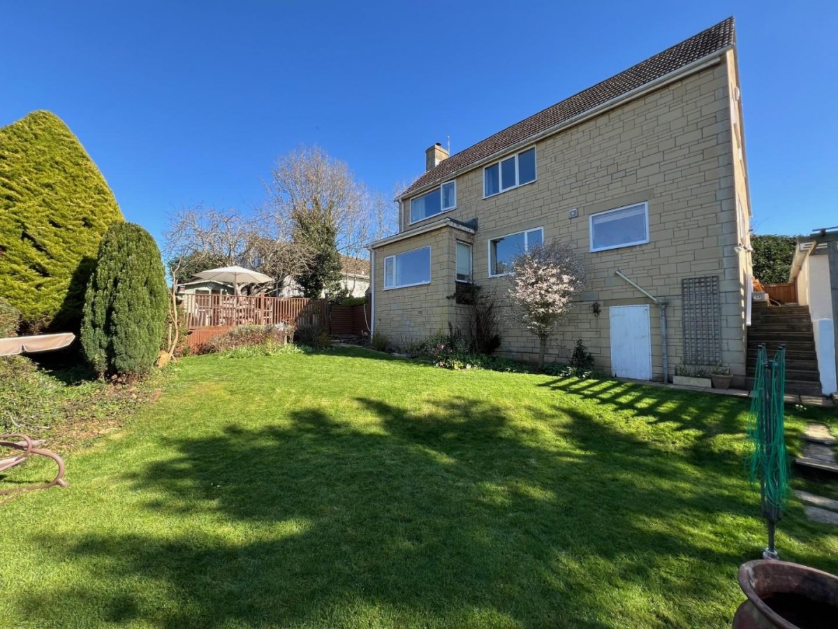 Orchard Leaze, Dursley