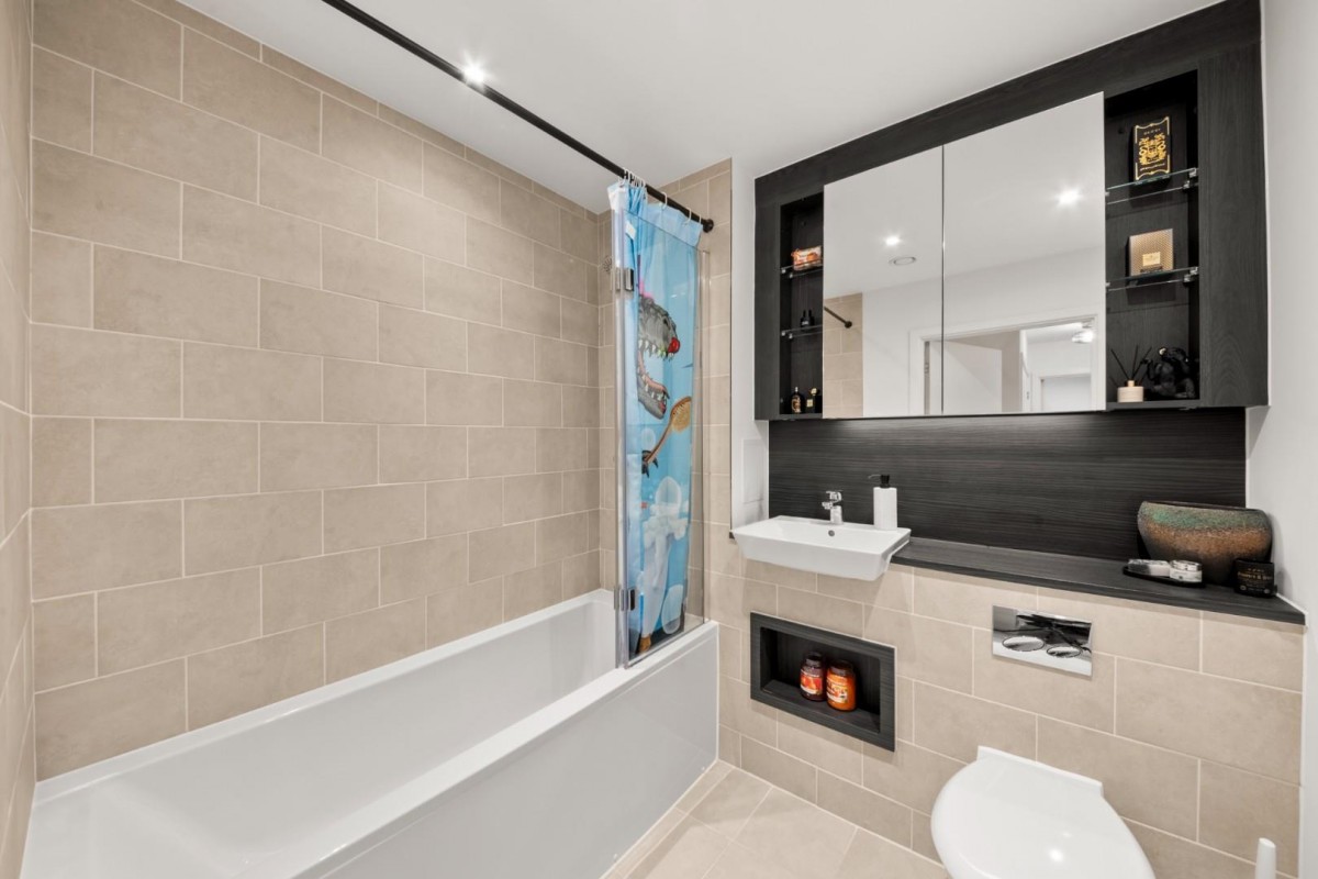 Maya House, Farine Avenue, Hayes