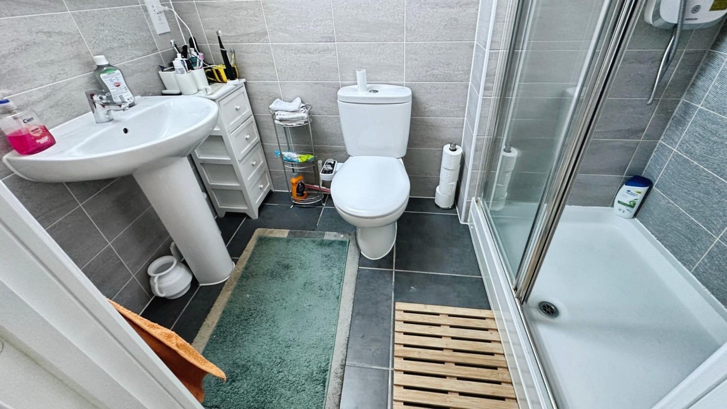 Henry Shute Road, Bristol