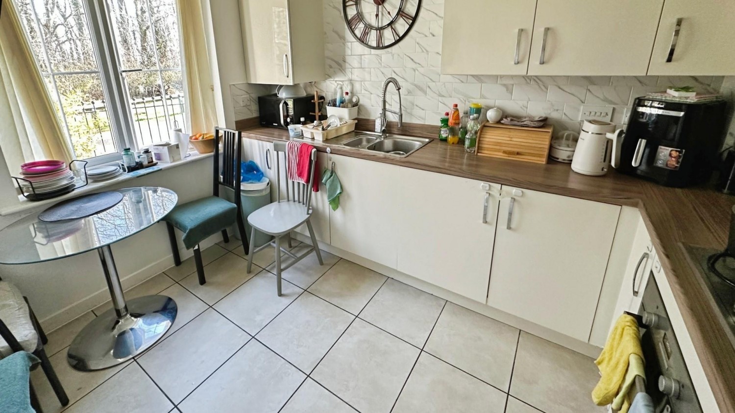 Henry Shute Road, Bristol