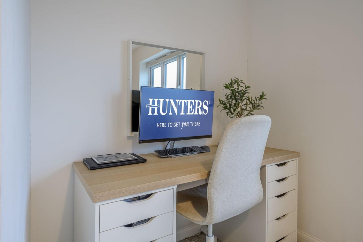 Appletree Close, Wombourne