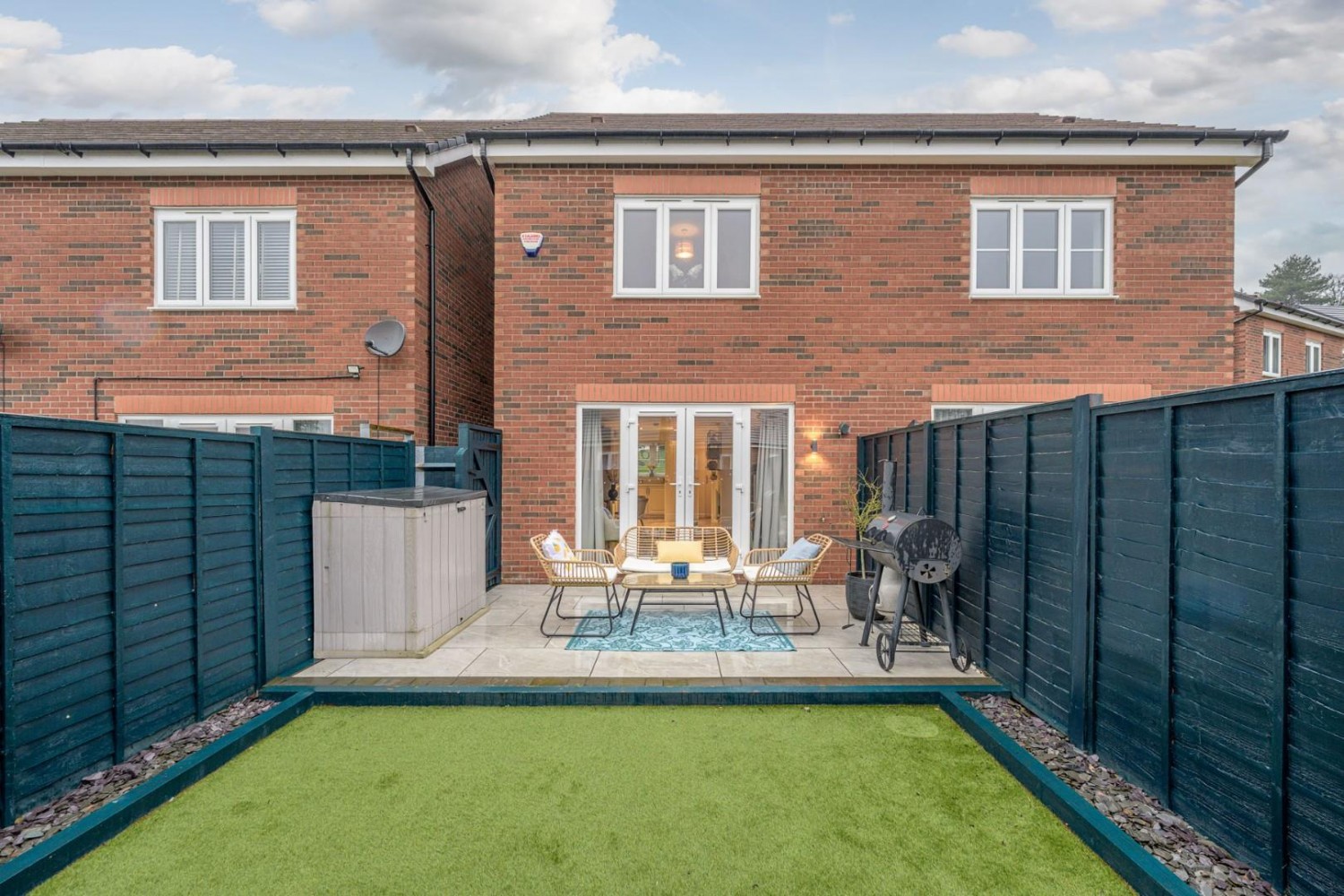 Appletree Close, Wombourne