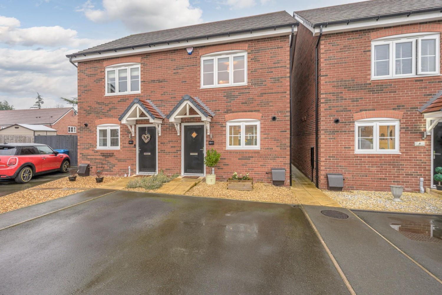 Appletree Close, Wombourne