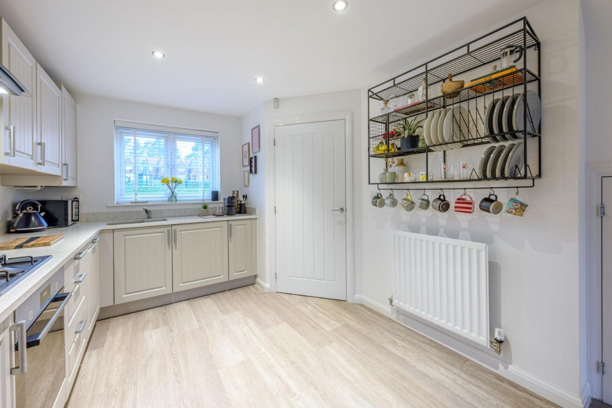 Appletree Close, Wombourne