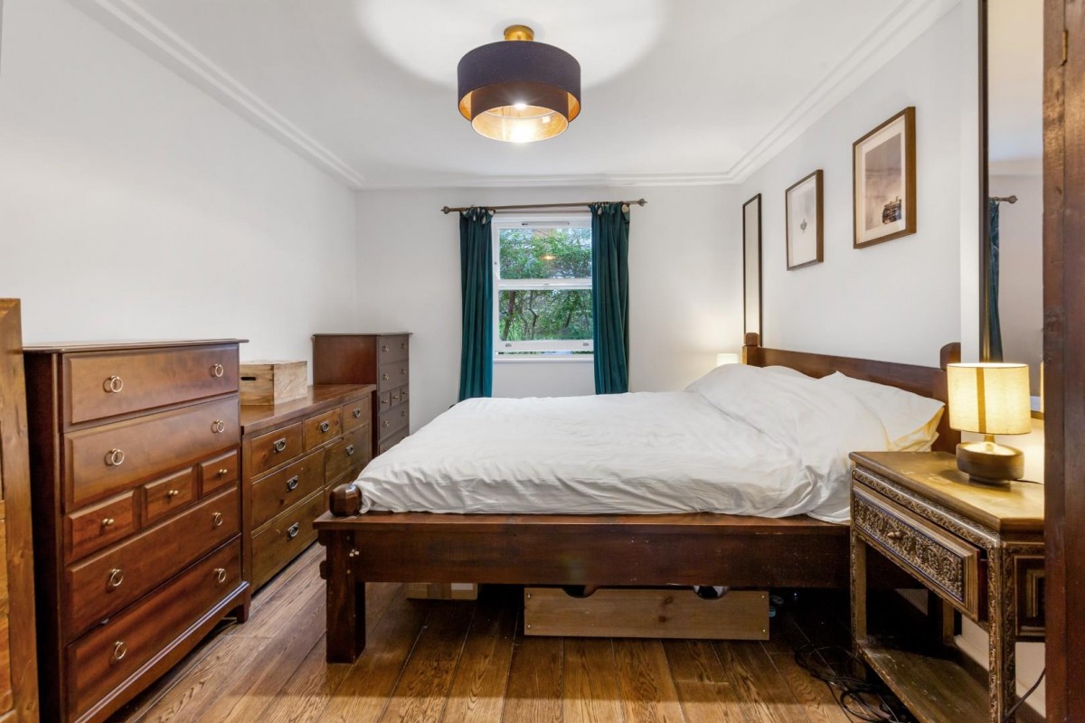 Finchley Road, Hampstead, London, NW3