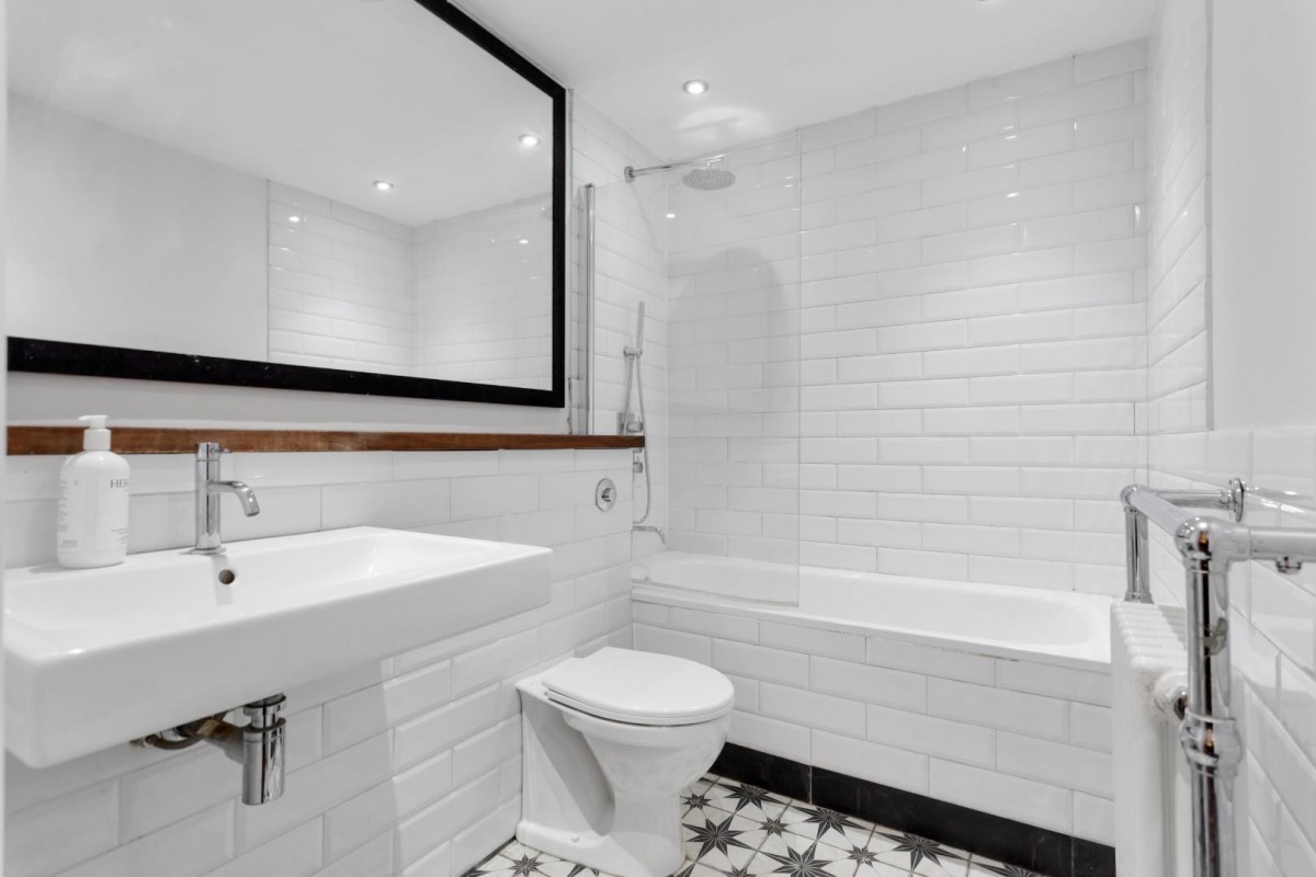 Finchley Road, Hampstead, London, NW3