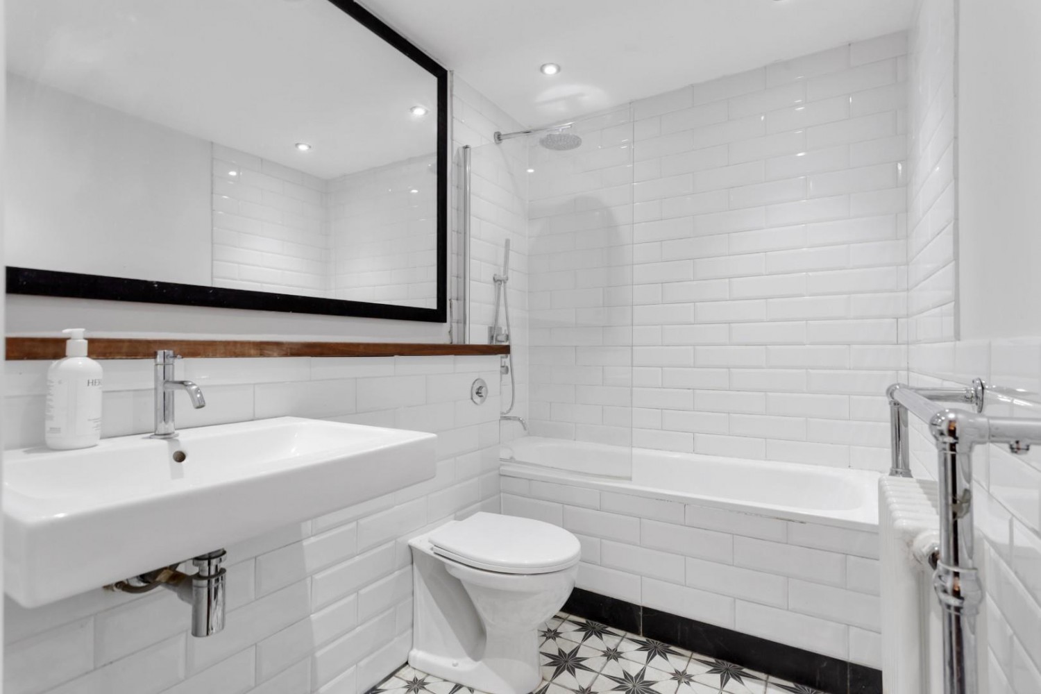 Finchley Road, Hampstead, London, NW3