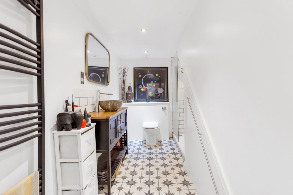 Finchley Road, Hampstead, London, NW3