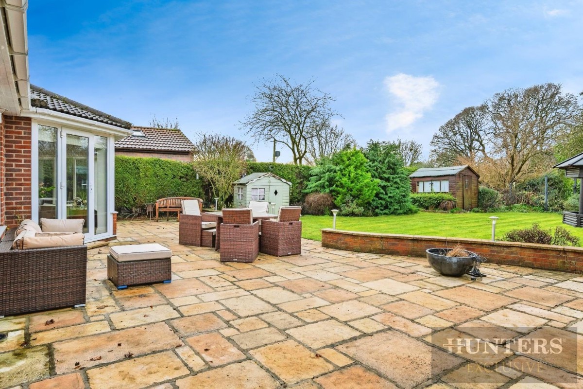 Maple Walk, Brandesburton, Driffield