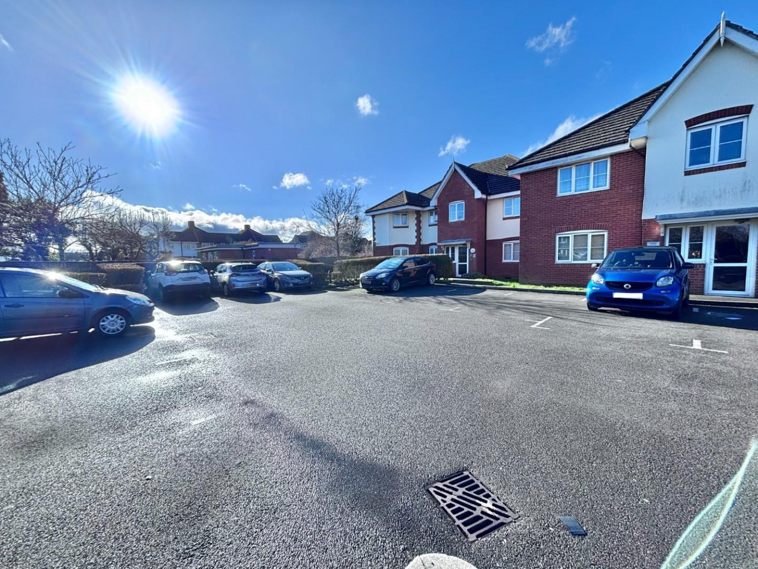 Oxford Avenue, Hayes