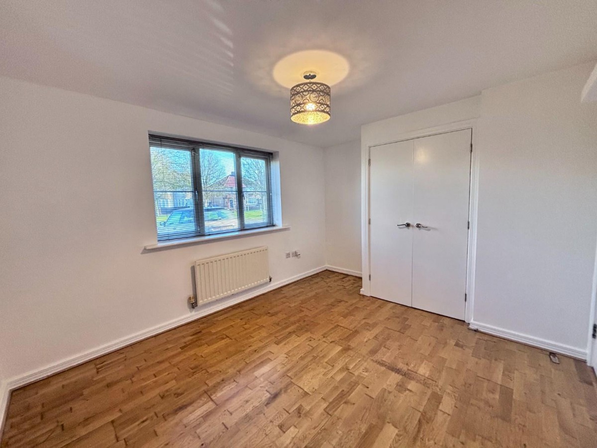 Oxford Avenue, Hayes