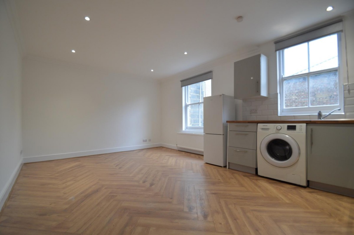 Clapham Road, London, SW9