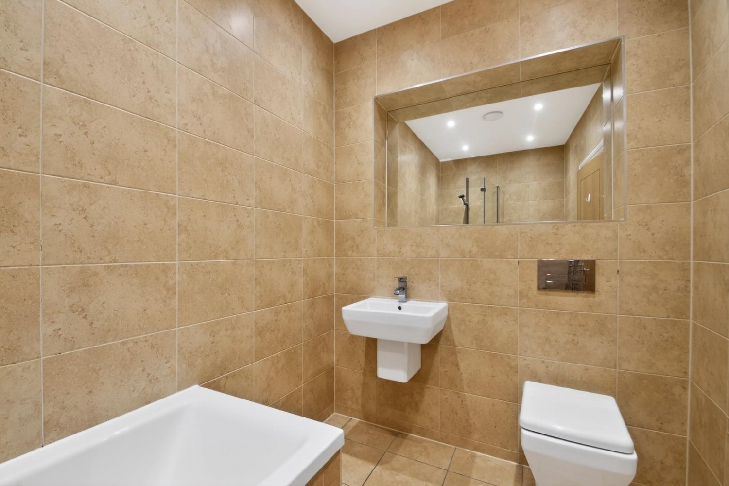 Royal Parade, Harrogate, HG1 2SZ