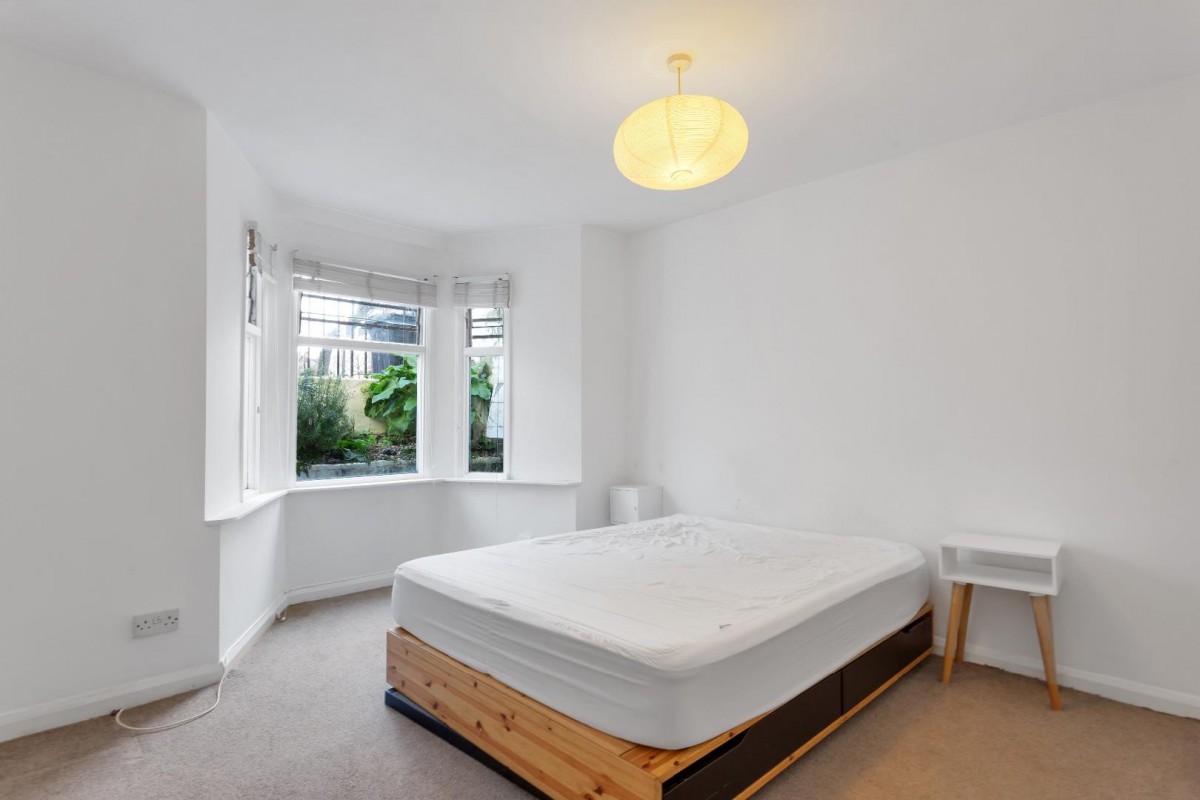 Londesborough Road, London, N16