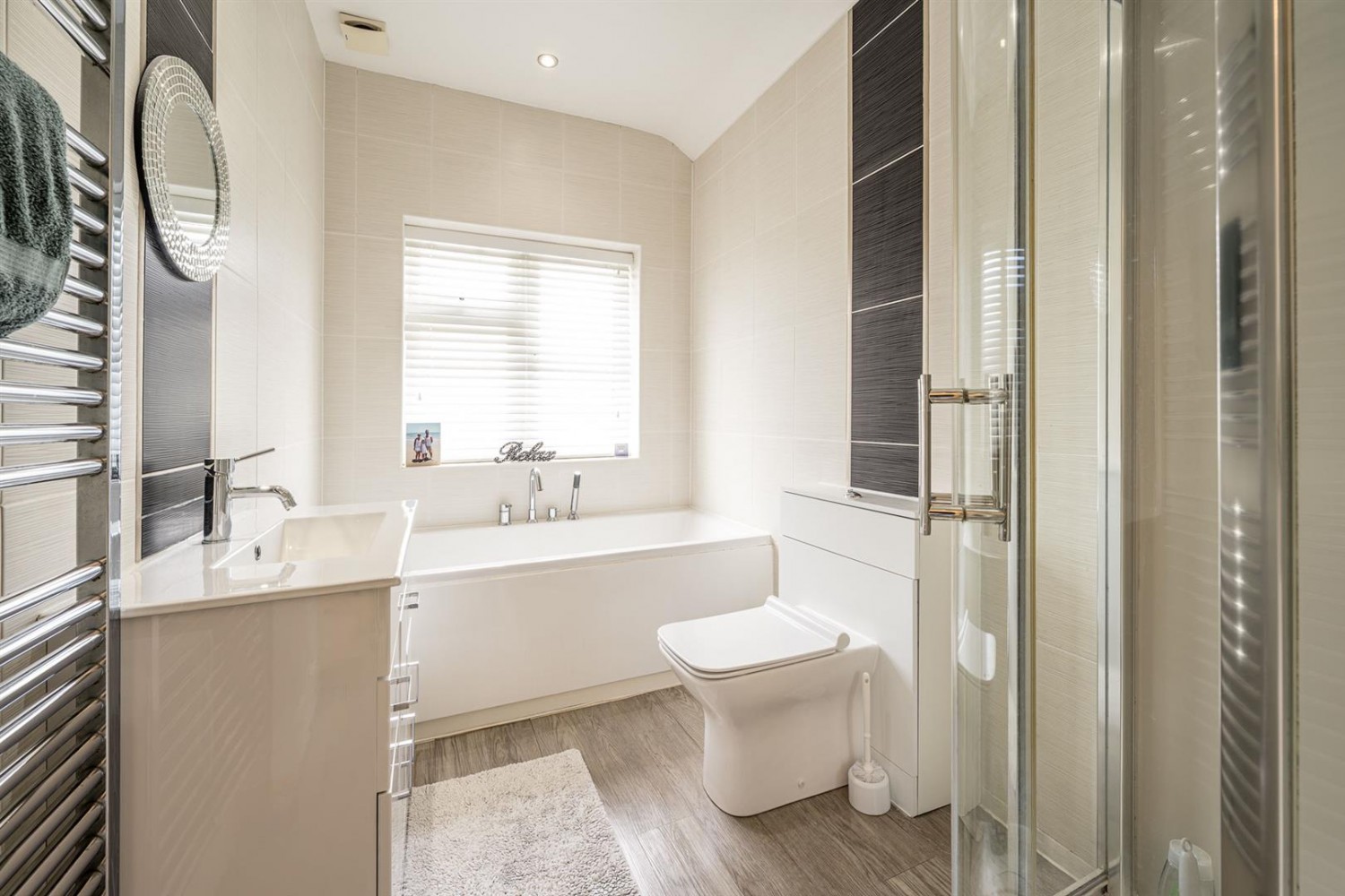 Middlefield Lane, Hagley, Stourbridge, DY9 0PY