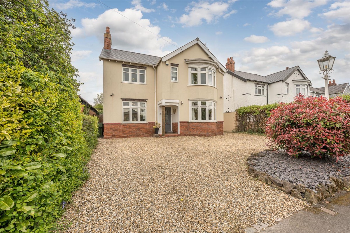 Middlefield Lane, Hagley, Stourbridge, DY9 0PY