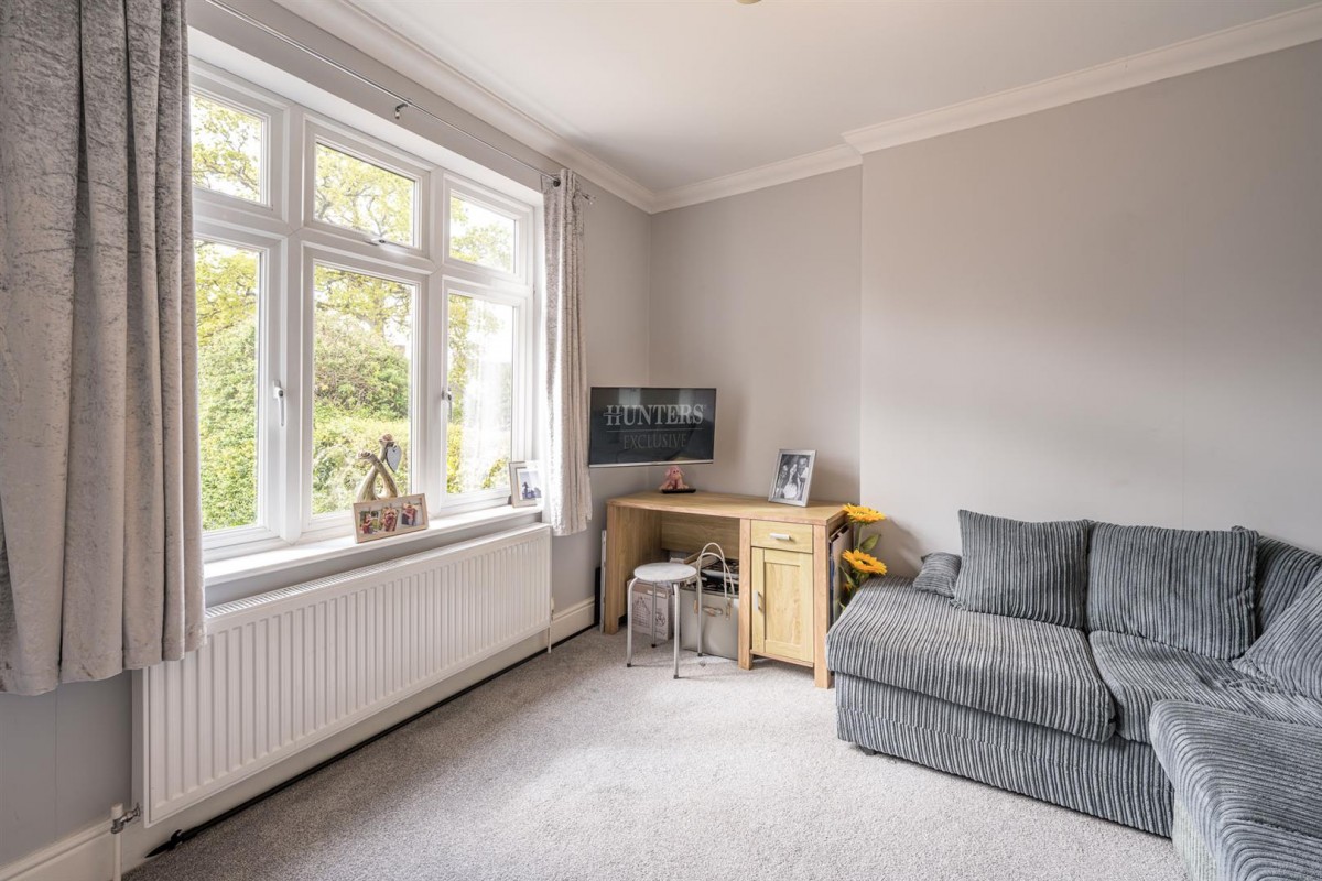 Middlefield Lane, Hagley, Stourbridge, DY9 0PY