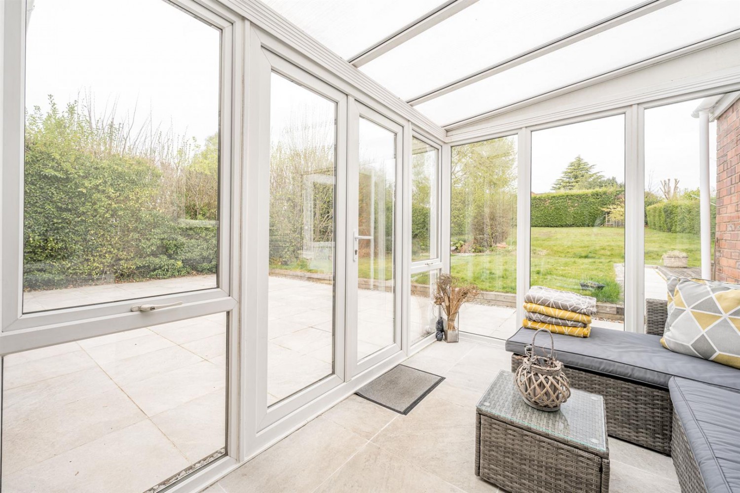 Middlefield Lane, Hagley, Stourbridge, DY9 0PY