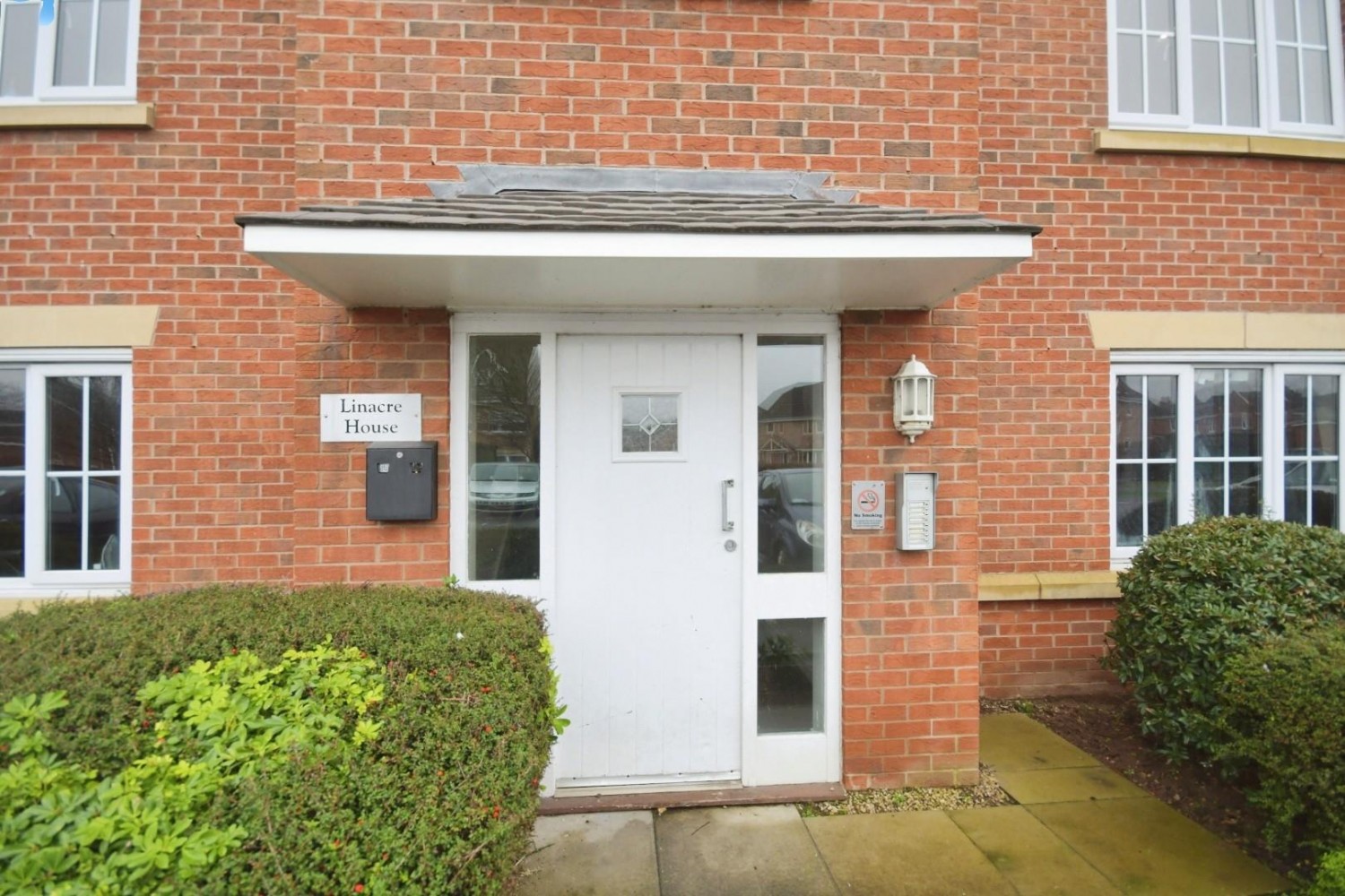 Linacre House, Archdale Close, Chesterfield, S40 2GE