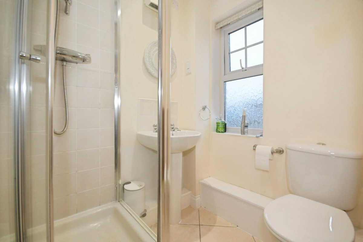 Linacre House, Archdale Close, Chesterfield, S40 2GE