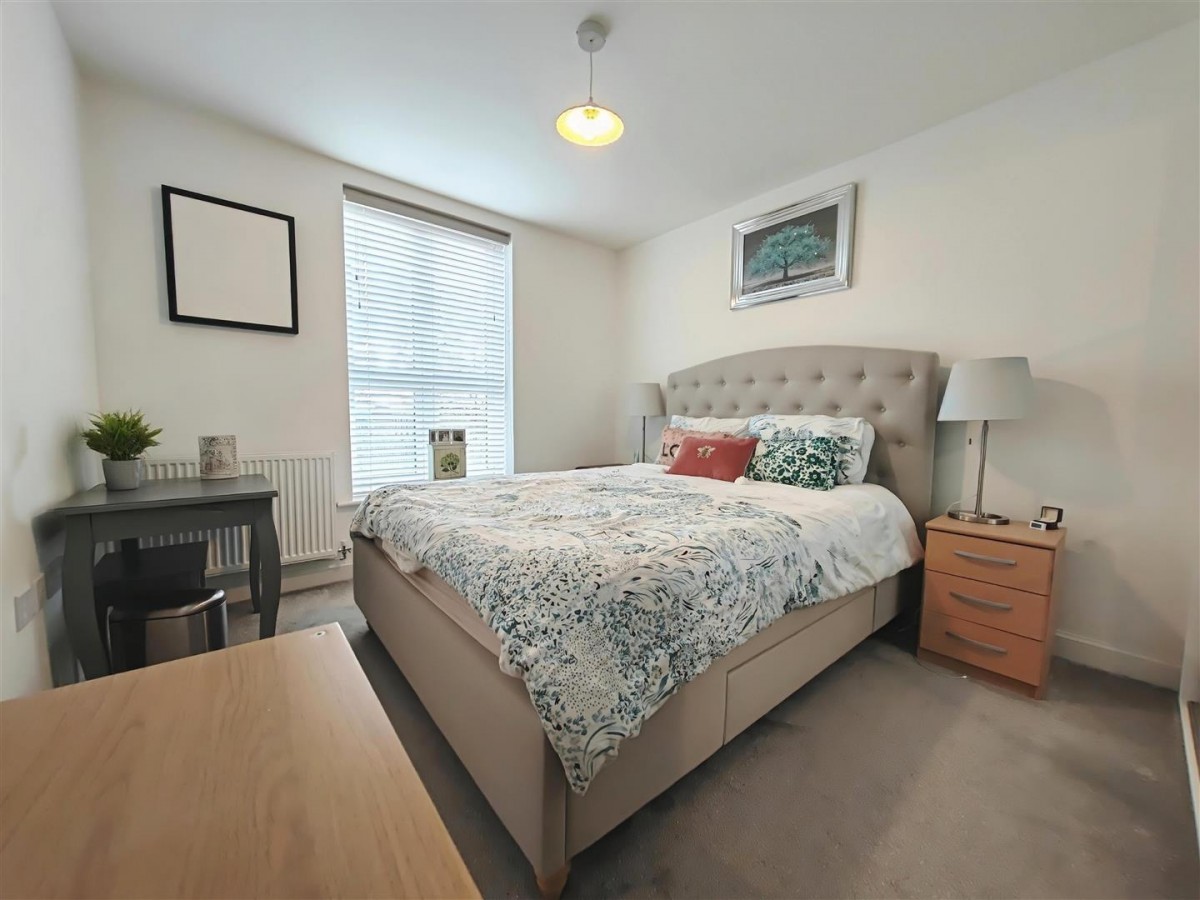 Earle Crescent, Wokingham